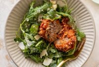 How to Make a Flavorful Meatball Salad in 20 Minutes