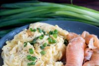 Creamy Keto Scrambled Eggs with Cheese and Herbs