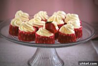 Strawberry Cupcakes with Champagne Buttercream — Spiked! Recipe Challenge