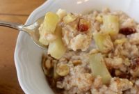 Apple Pie Oatmeal Recipe — Warm Spiced Breakfast Bowl