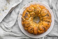 Lemon Poppy Seed Monkey Bread Recipe — Light Citrus Pull‑Apart Bread