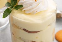 Homemade Banana Pudding Recipe with Creamy Vanilla Custard
