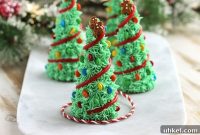 Edible Sugar-Cone Christmas Trees: Festive Dessert Ideas