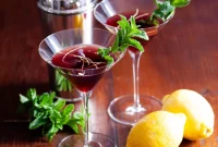 Pomegranate Martini: Refreshing, Delicious Cocktail Recipe