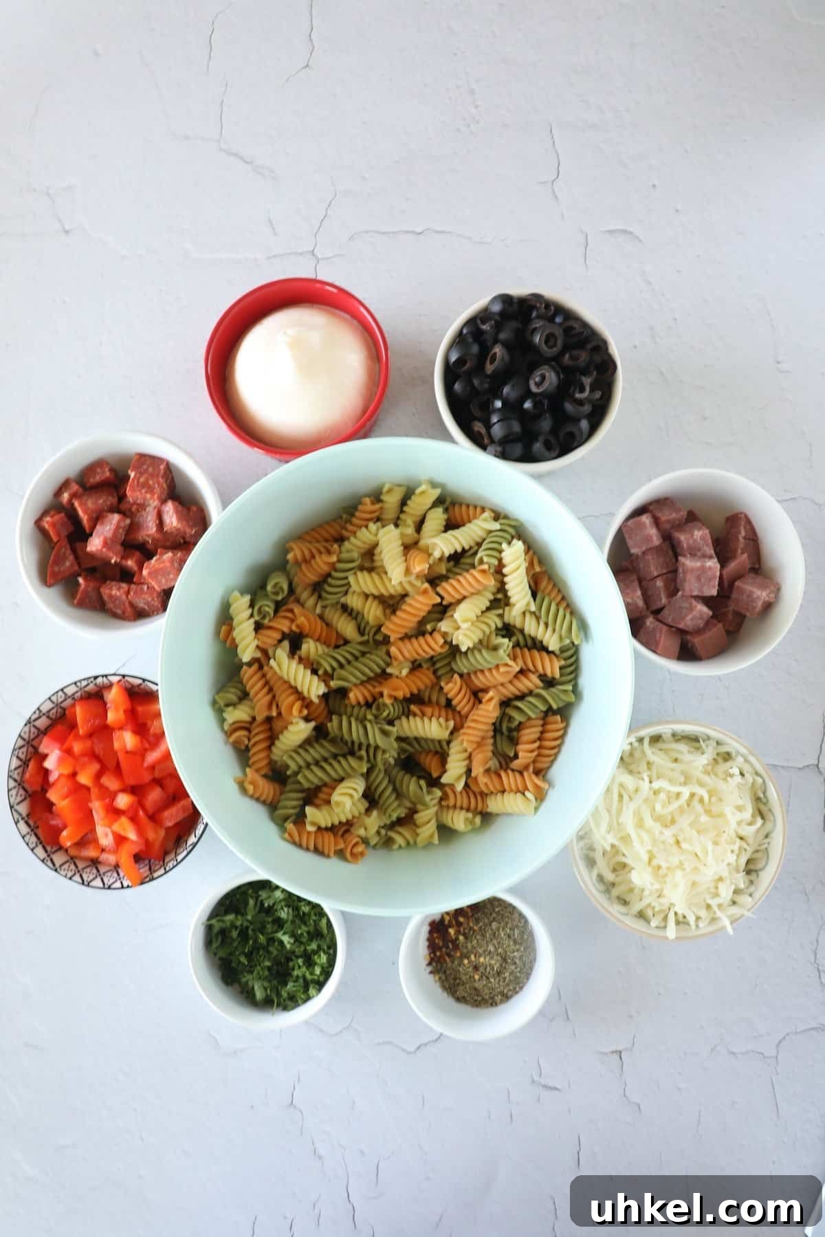 Creamy Italian Pasta Salad Recipe with Zesty Dressing and Veggies 5 img 113557 4