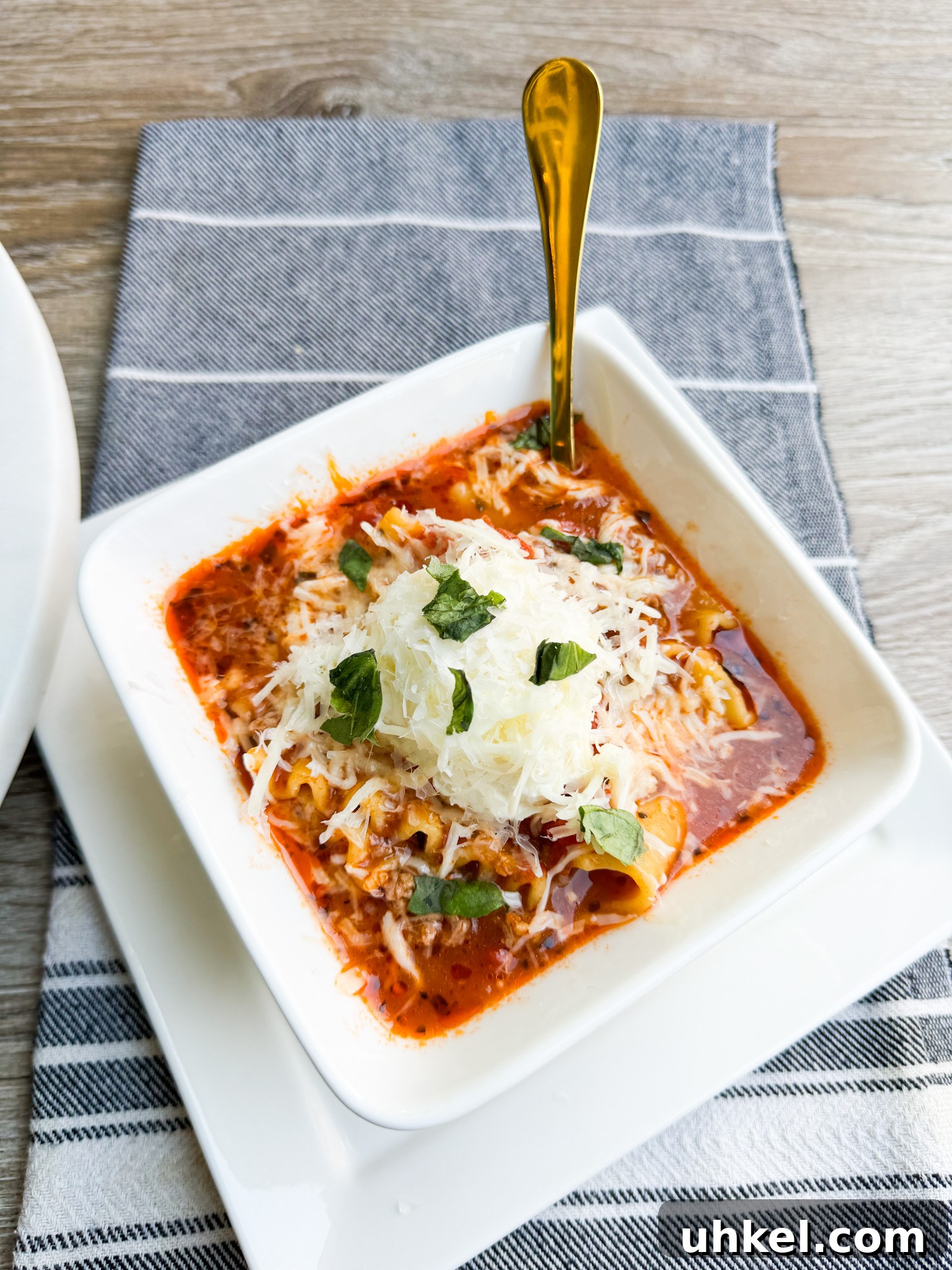 Comforting Lasagna Soup Recipe: Hearty One-Pot Meal in 30 Minutes 4 img 12906 3