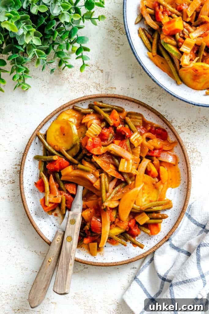 Lebanese Vegetable Medley: Classic Recipes and Flavor Guide 4 Lebanese Vegetables on a white plate