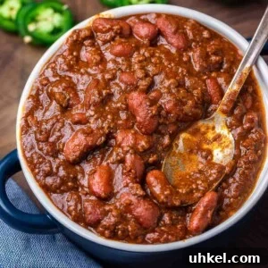 Authentic Classic Chili Recipe for Hearty Weeknight Dinners 6 Classic chili recipe featured image.