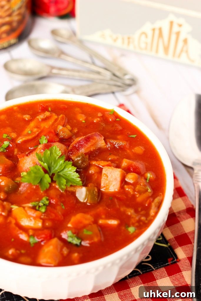 Maple Bacon & Ham Baked Bean Chili Recipe for Cozy Dinners 2 Maple Bacon and Ham Baked Bean Chili - This Maple Bacon and Ham Baked Bean Chili is a nod to my home in Virginia and the flavors that come from around the state.