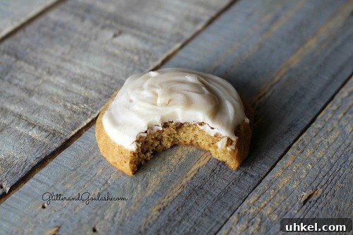 Pumpkin Spice Cookies with Brown Butter Frosting Recipe 9 img 2130 8