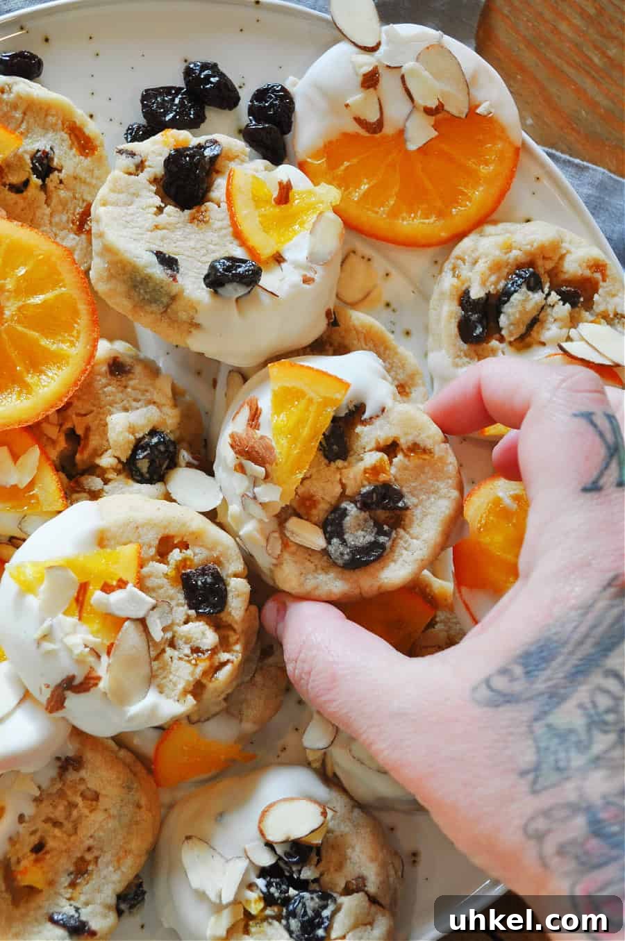 Vegan Panettone Cookies Recipe: Soft Italian Holiday Cookies 2 Vegan Panettone Cookies