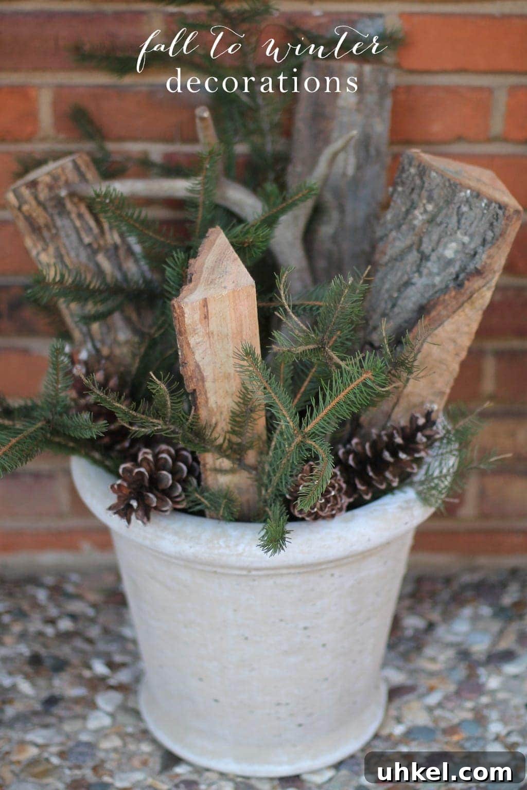 31 Cozy Winter Home Decor Ideas to Refresh Every Room 27 fall to winter decoration