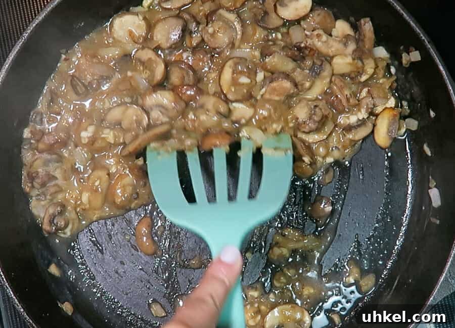 Creamy Ground Beef Stroganoff with Greek Yogurt 10 img 2579 9