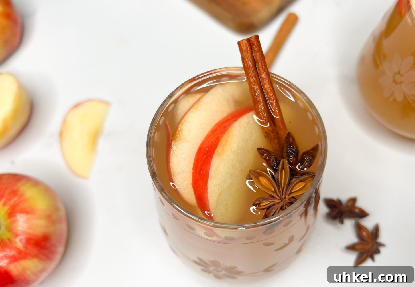 Spiced Crockpot Apple Cider — Alcohol-Free, No Added Sugar 4 Slow cooked apple cider