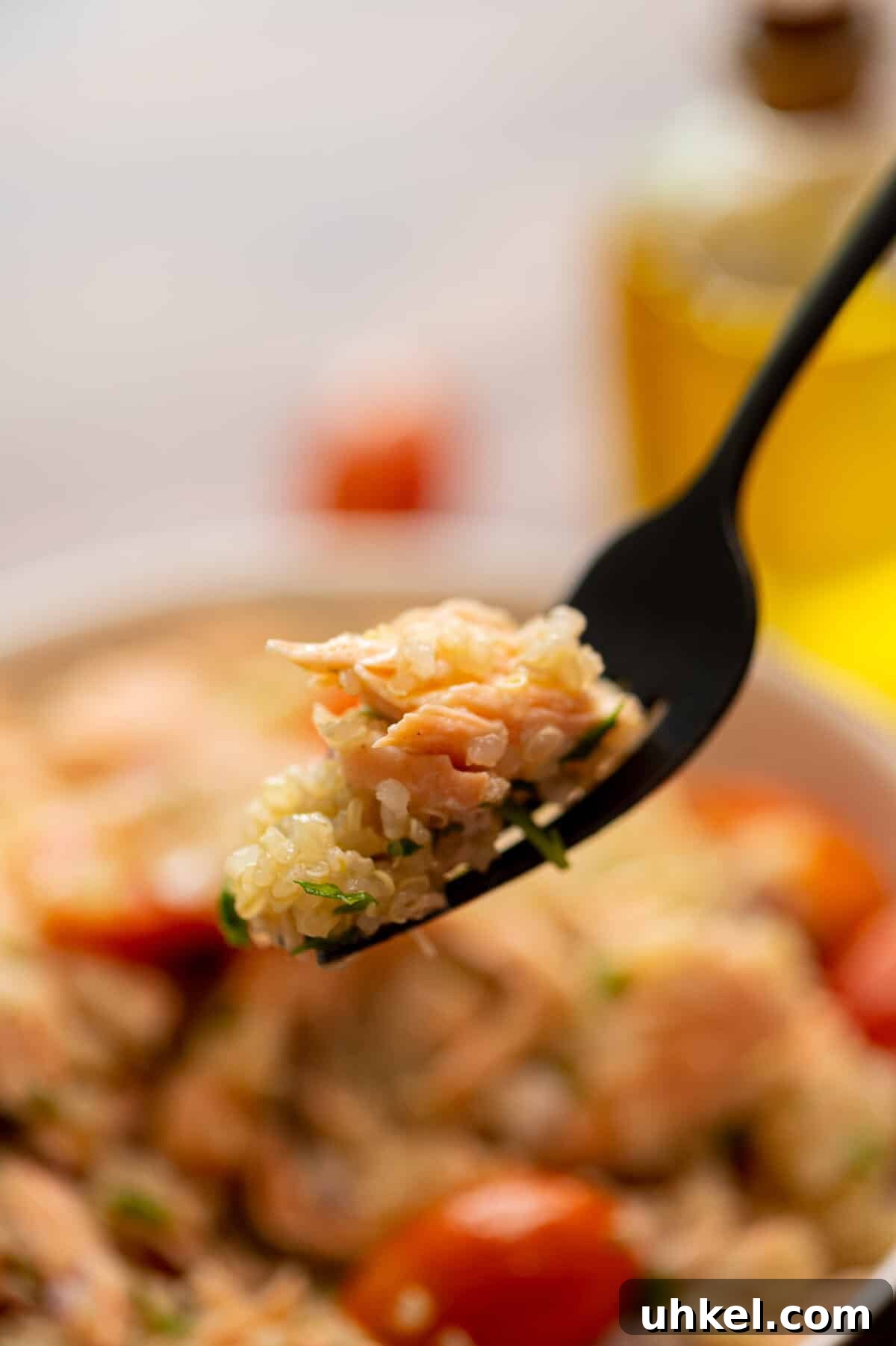 Chilled Salmon and Quinoa Salad with Lemon-Dill Dressing 4 healthy lunch or dinner