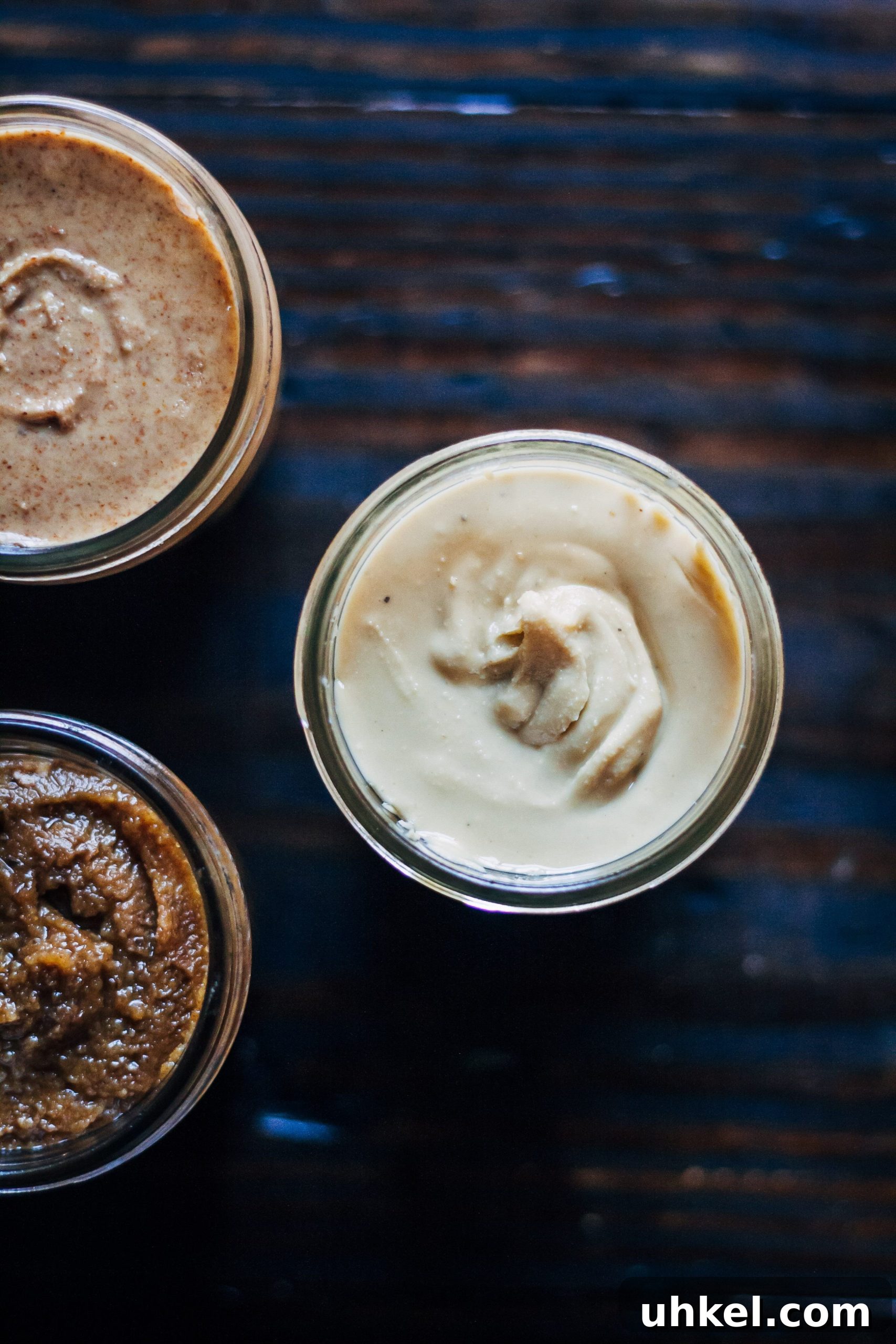 Vanilla Cashew Butter | Well and Full | #vegan #cashew #butter