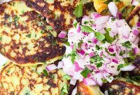 Crispy Garlic and Spinach Mashed Potato Cakes