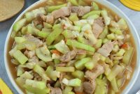 Ginisang Upo: Sauteed Bottle Gourd with Pork