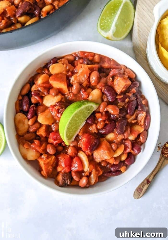 31 Sunday Meal Prep Ideas to Fuel Your Week 23 vegetarian bean chilli