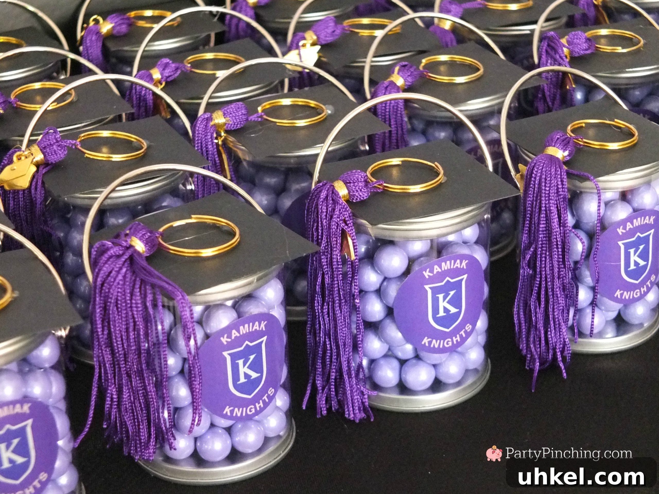 Art-Themed Graduation Party Ideas and Decor 6 graduation dessert display