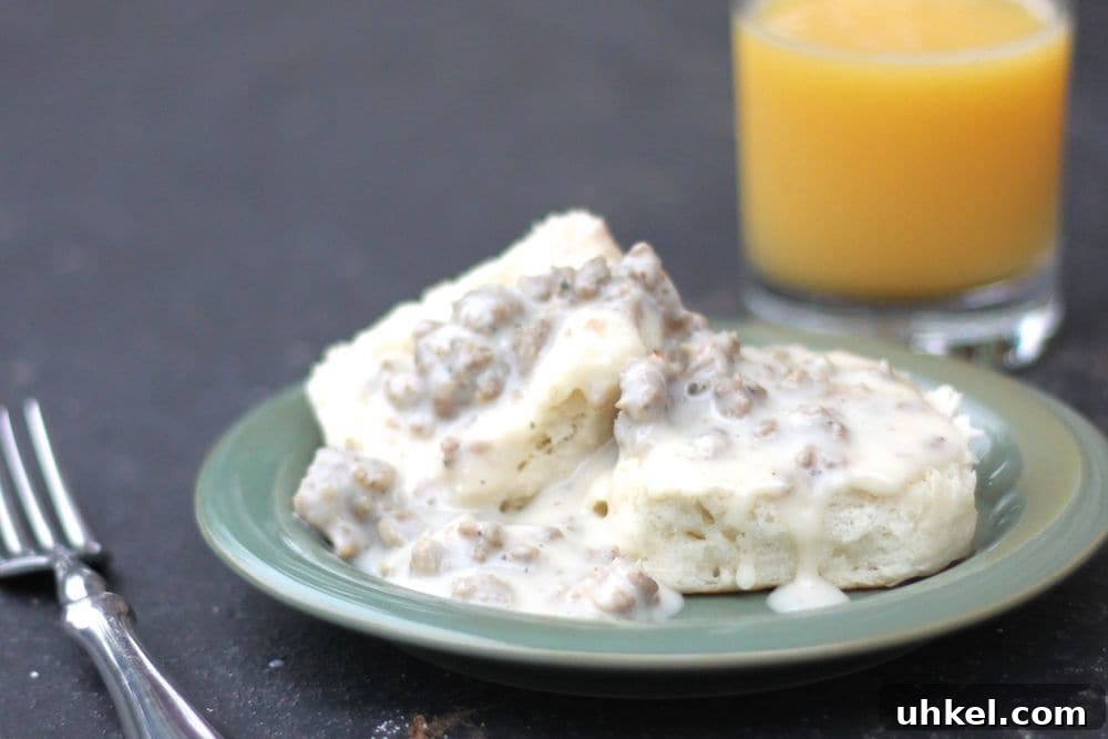 Classic Southern Sausage Gravy for Biscuits 4 sausagegravy2